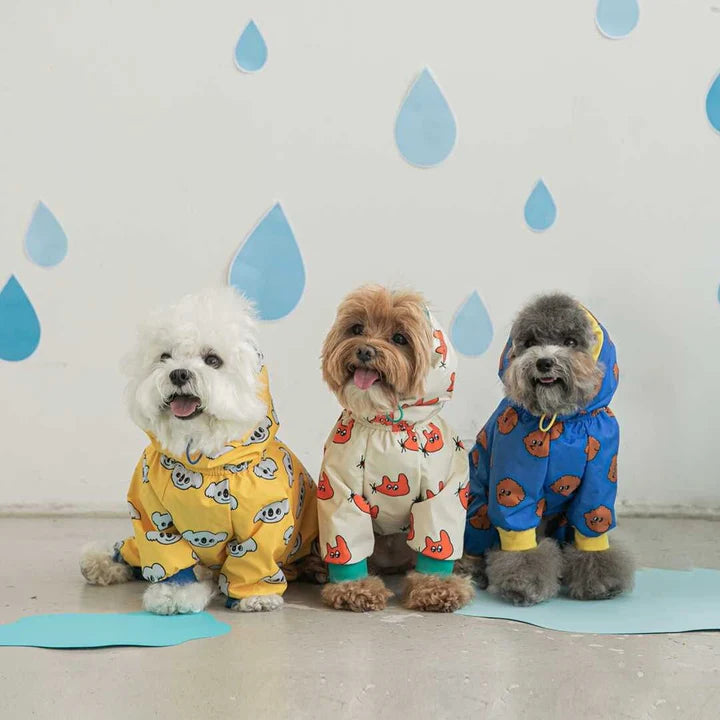 Regentage Neu Erleben: Unser Modischer Vierbeiniger Hunde-Regenmantel mit Kapuze