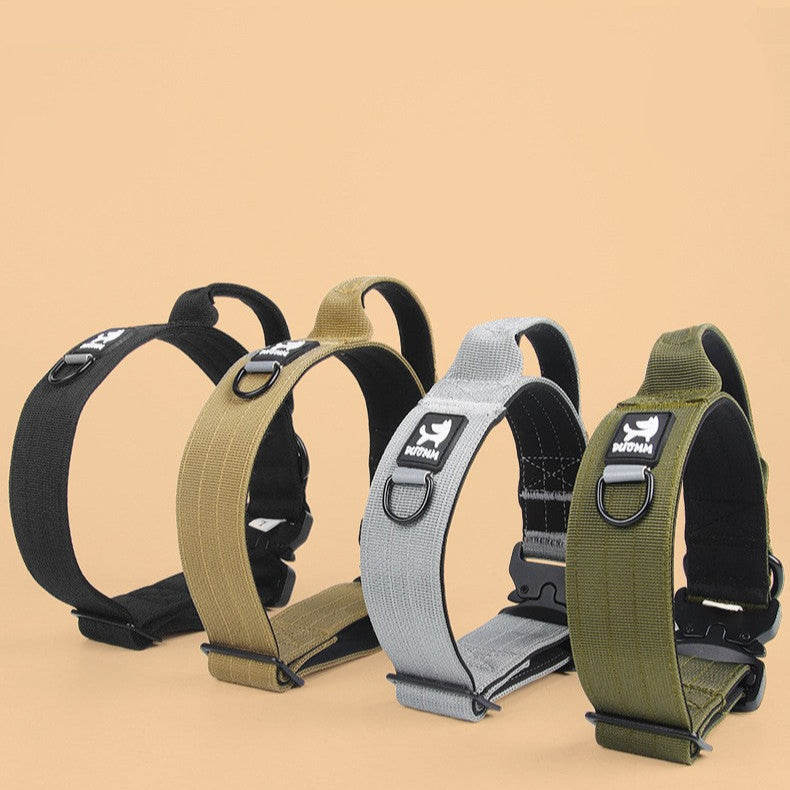 Das Halsband: Taktisch, Robust & Stilvoll für Mittelgroße bis Große Hunde