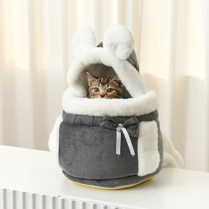 Das Katzen-Reiserucksack: Komfort und Stil für Unterwegs!